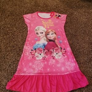 Frozen nightgown